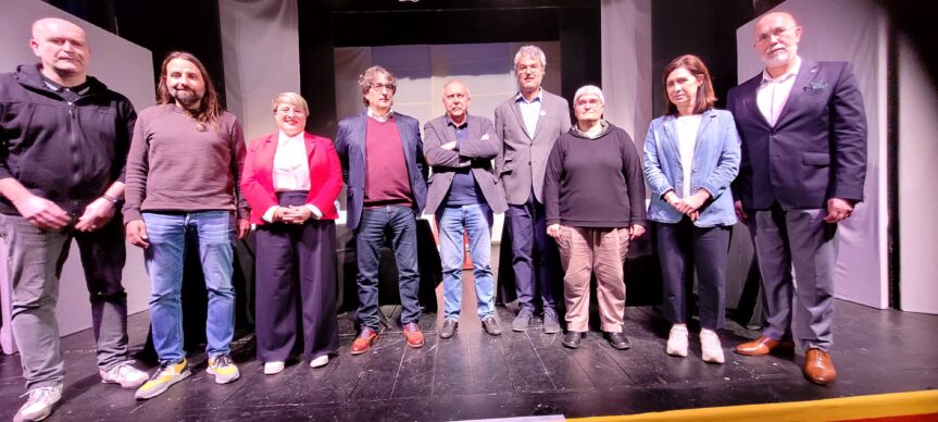 Una protesta de veïns “expulsats” dels seus pisos per convertir-los en turístics, protagonitza el debat electoral de l’Hospitalet (Part 1)