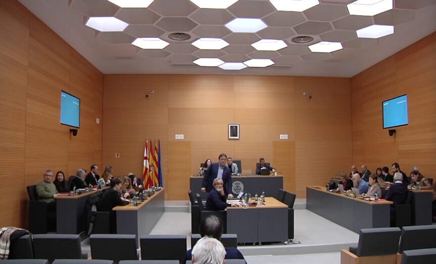 L’equip de govern aprova els pressupostos de l’any 2025, aquest cop sense cap acord signat, gràcies a l’abstenció dels Comuns