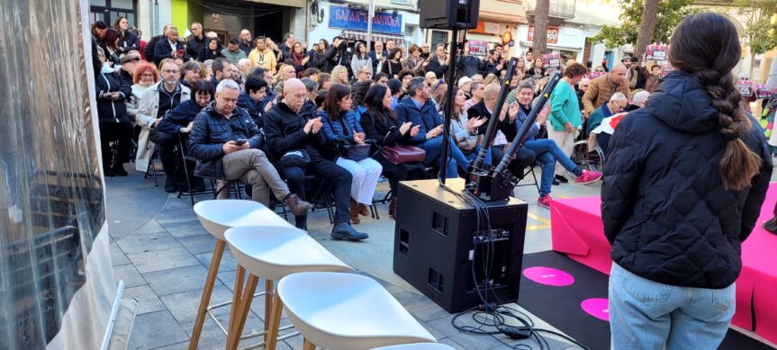 Fallida en l’acte inaugural de la celebració del títol de ciutat: es presenta un pobre logo plagiat i s’evita avançar el programa d’actes per no fer spoiler