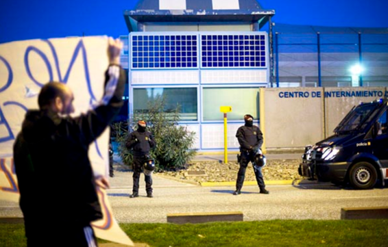 El moviment hospitalenc pel tancament dels CIE contribueix a la campanya estatal per l’acabament de les deportacions