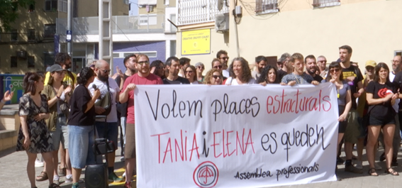 Huelga de trabajadores del Institut Fontseré de La Florida en reivindicación de plazas estructurales estables del equipo social del centro