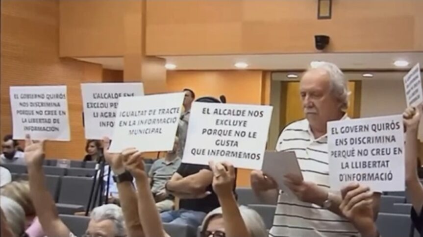 Restricció a la participació ciutadana imposada per l’alcalde que, de quatre paraules demanades al ple, en va prohibir dues