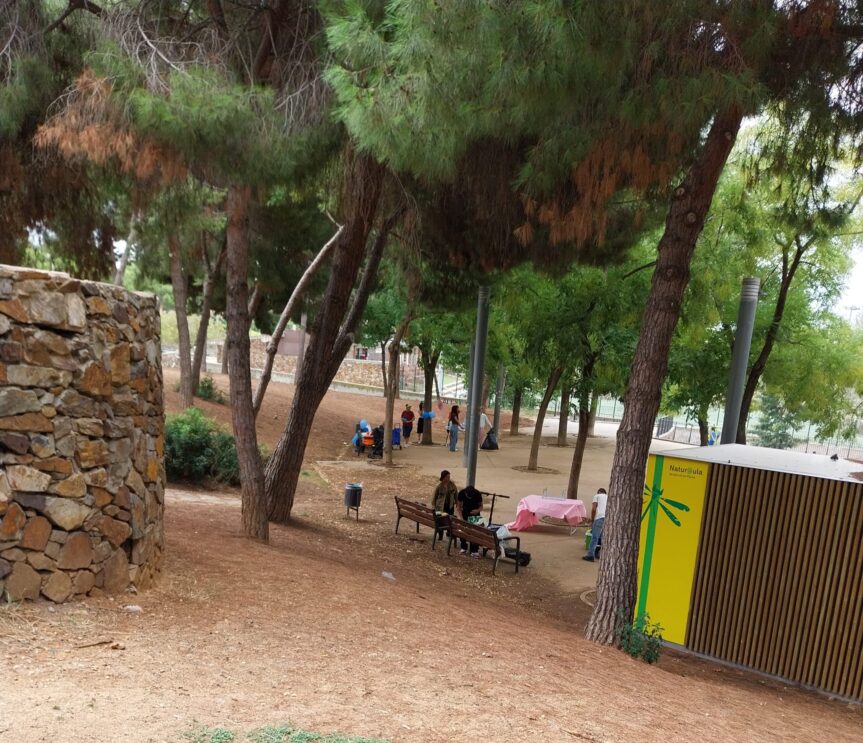 L’Hospitalet s’està convertint en la ciutat del delicte, segons els veïns propers a les placetes i parcs, on la disbauxa no para els caps de setmana