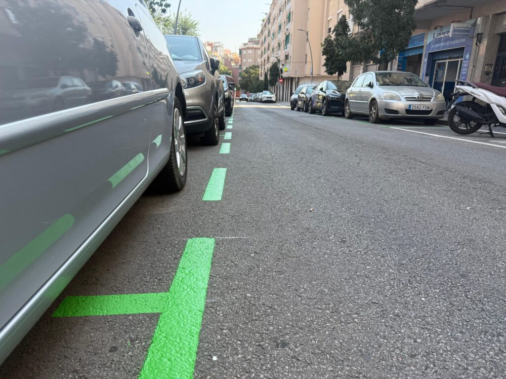 L’increment de places d’aparcament de pagament a l’Hospitalet s’ha disparat un 78% en el darrer any, i l’afany recaptatori per taxes i multes, un 48%
