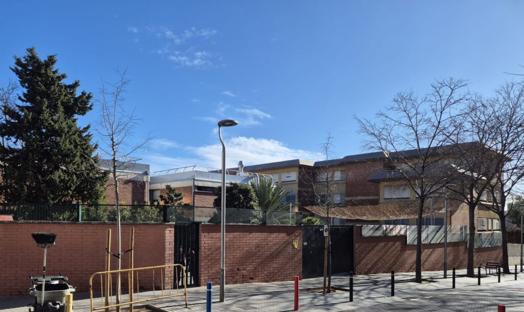 Sindicats, famílies, docents i la classe política, denuncien la dramàtica situació escolar que es viu a l’Hospitalet