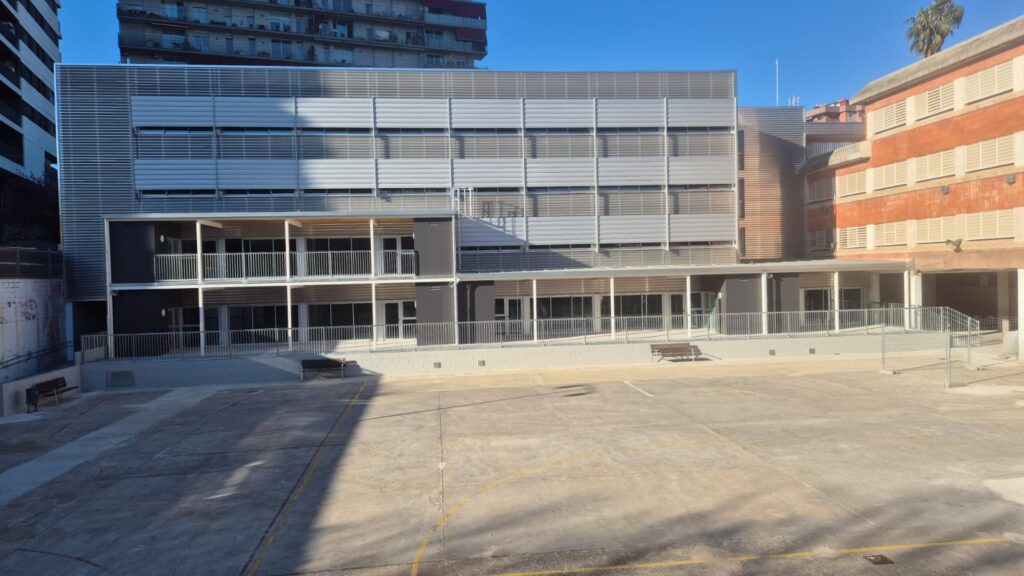 Retards en la posada en marxa del nou edifici de l’Institut Escola Pere Lliscart per manca de permisos