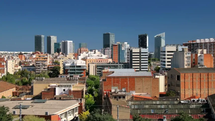 L’Hospitalet arriba oficialment als 300.000 habitants en una dinàmica imparable de creixement demogràfic que apunta al col·lapse
