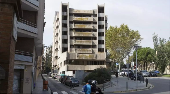 L’Hospitalet no ingressa ni un euro per la cessió durant 25 anys a una multinacional d’un edifici públic de 10.800 m2al centre de la ciutat