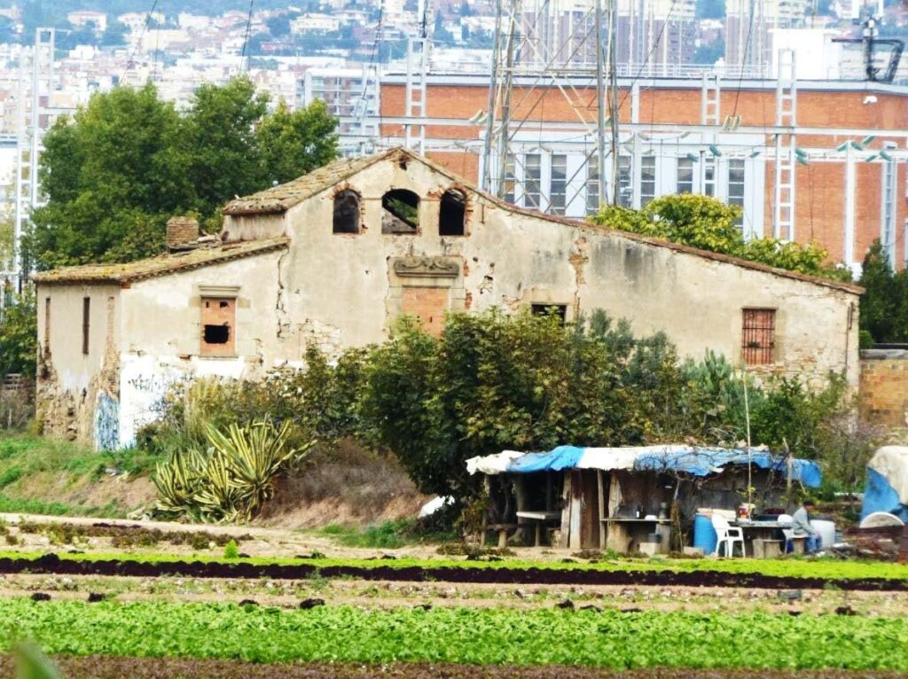 Dossier. Les emergències que pressionen la ciutat (6): Preservar la identitat i el futur de la ciutat equival a conservar el patrimoni històric i a garantir la participació cívica