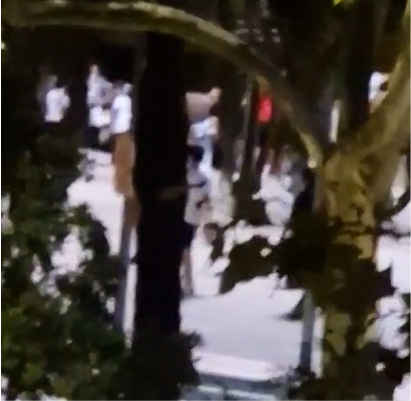 Los vecinos de Can Serra exigen cerrar el Parc de les Planes para frenar las molestias que sufren desde hace años y el deterioro de las instalaciones